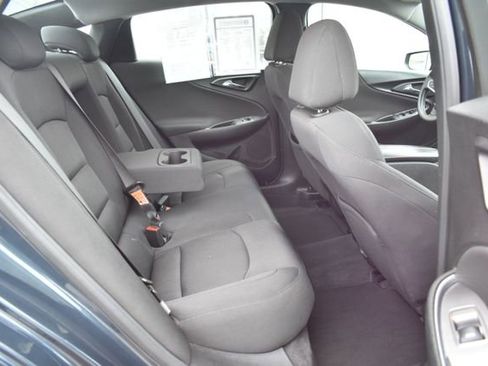 Used 2020 Chevrolet Malibu LT image 36