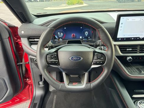 Used 2025 Ford Explorer ST AWD/4WD image 13