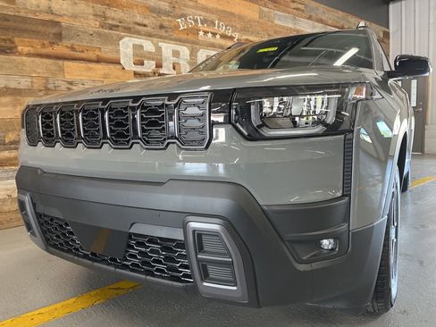 New 2026 Jeep Cherokee Laredo AWD/4WD image 11