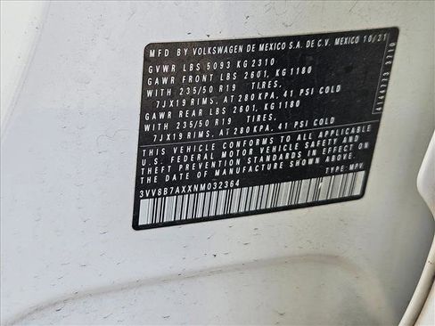 Used 2022 Volkswagen Tiguan SE R-Line image 15