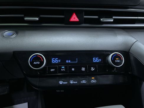 Used 2021 Hyundai Elantra SEL FWD image 22