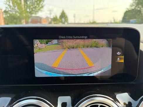 Used 2023 Mercedes-Benz GLA 250 4MATIC image 24