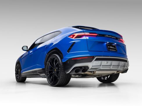 Used 2019 Lamborghini Urus image 14