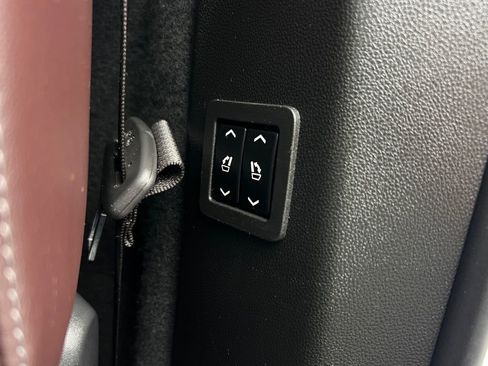 Used 2022 Cadillac XT6 Premium Luxury image 22