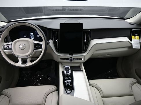 New 2026 Volvo XC60 T8 Ultra w/ Climate Package image 19