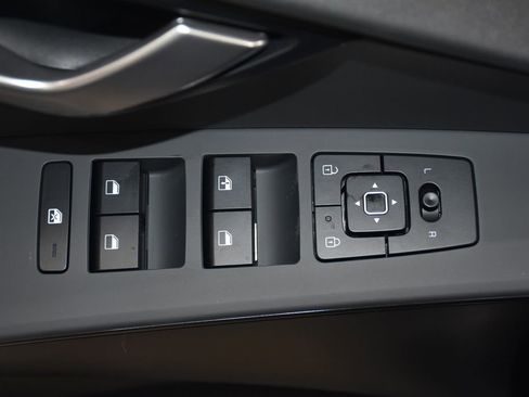 New 2026 Kia Niro LX FWD image 23