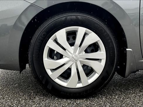 Used 2025 Nissan Versa S w/ Trunk Package FWD image 7