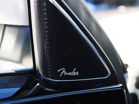 Used 2014 Volkswagen Beetle TDI image 26