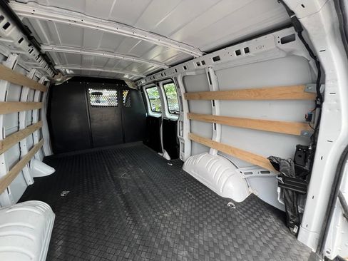Used 2025 Chevrolet Express 2500 w/ Driver Convenience Package RWD image 20