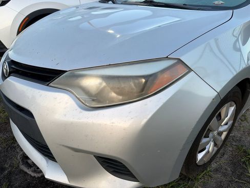 Used 2014 Toyota Corolla LE FWD image 4