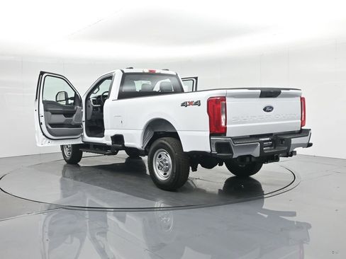 New 2026 Ford F250 XL w/ XL Chrome Package image 29