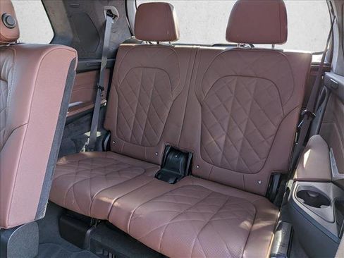 Used 2025 BMW X7 xDrive40i AWD/4WD image 21