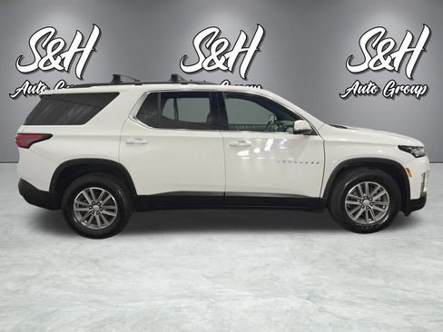 Used 2022 Chevrolet Traverse LT image 13