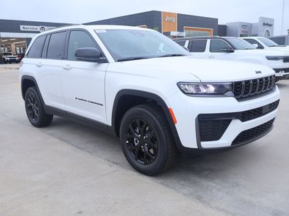 New 2026 Jeep Grand Cherokee Altitude