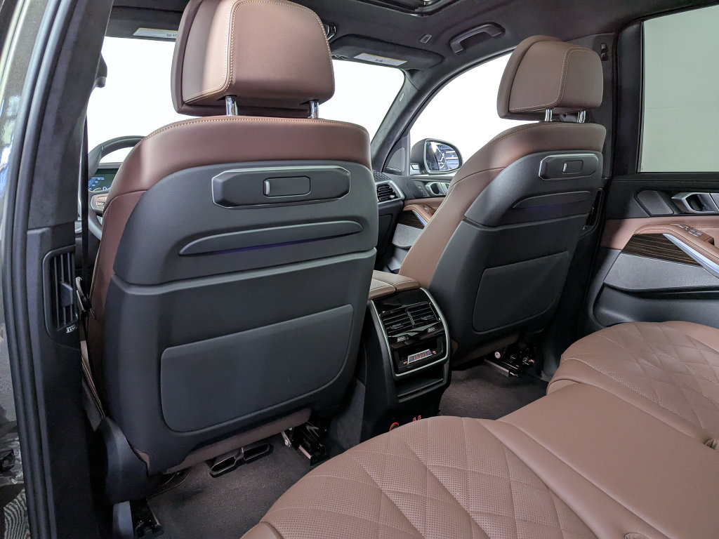 Certified 2025 BMW X7 xDrive40i AWD/4WD image 50