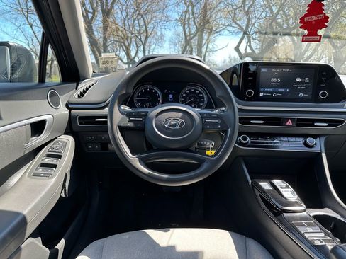 Used 2021 Hyundai Sonata SE image 15