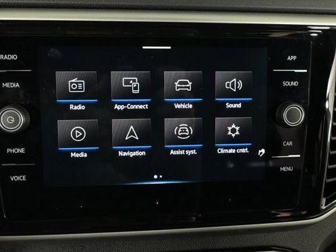 Certified 2023 Volkswagen Atlas Cross Sport SE w/ Black Wheel Package image 6