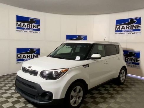 Used 2019 Kia Soul w/ Convenience Package FWD image 6
