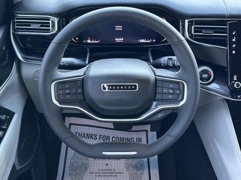 Used 2023 Jeep Wagoneer 4WD image 24