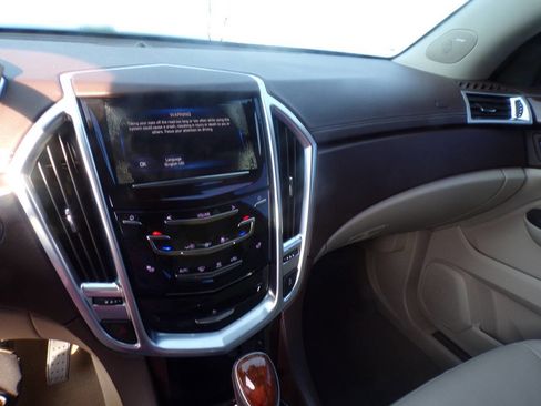 Used 2015 Cadillac SRX Luxury w/ Driver Awareness Package image 9