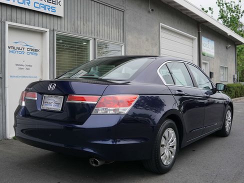 Used 2011 Honda Accord LX image 24
