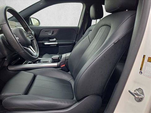 Used 2023 Mercedes-Benz GLA 250 image 9