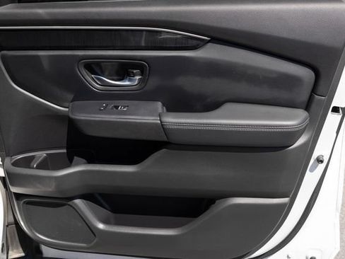 Used 2023 Honda Pilot Elite image 21