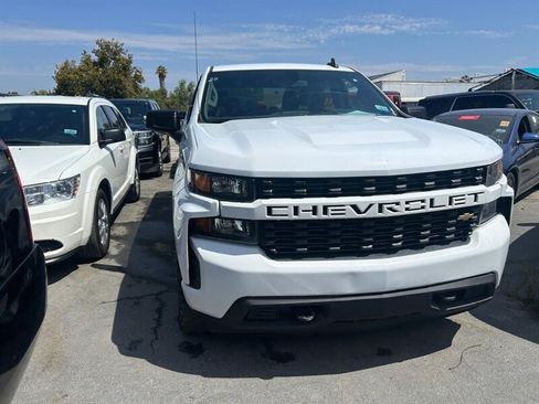 Used 2022 Chevrolet Silverado 1500 Custom RWD image 2