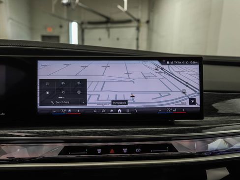 Used 2025 BMW 760i xDrive 760i xDrive w/ Executive Package image 17