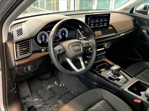 Certified 2023 Audi Q5 Premium Plus w/ Premium Plus Package image 18