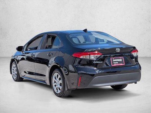 Used 2026 Toyota Corolla LE FWD image 8