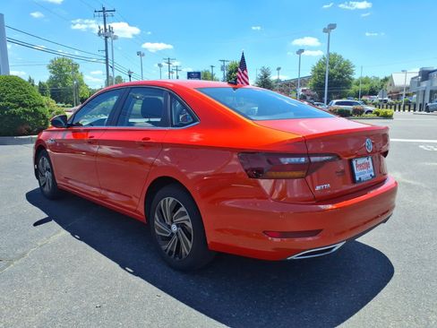 Used 2019 Volkswagen Jetta SEL Premium FWD image 4