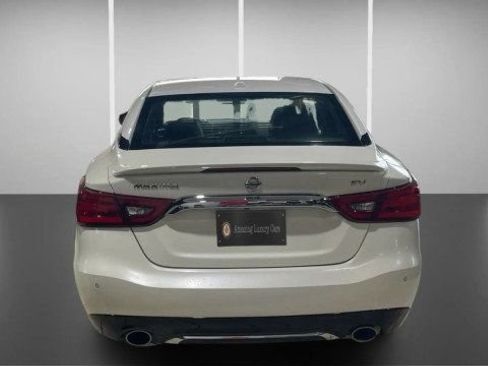 Used 2016 Nissan Maxima 3.5 SV FWD image 10