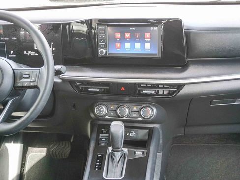 Used 2025 Nissan Kicks S FWD image 16