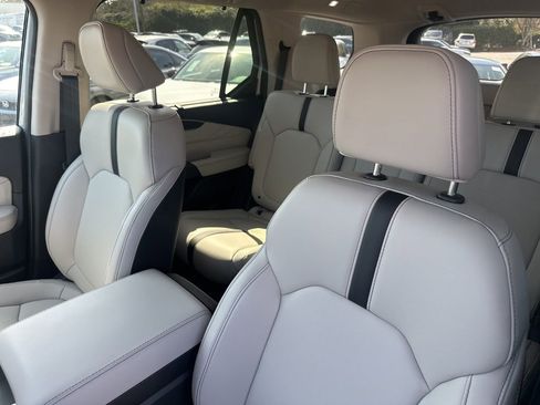 New 2026 Honda Pilot Touring image 23