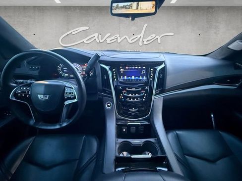 Used 2019 Cadillac Escalade ESV Platinum w/ Escalade Sport Edition image 20
