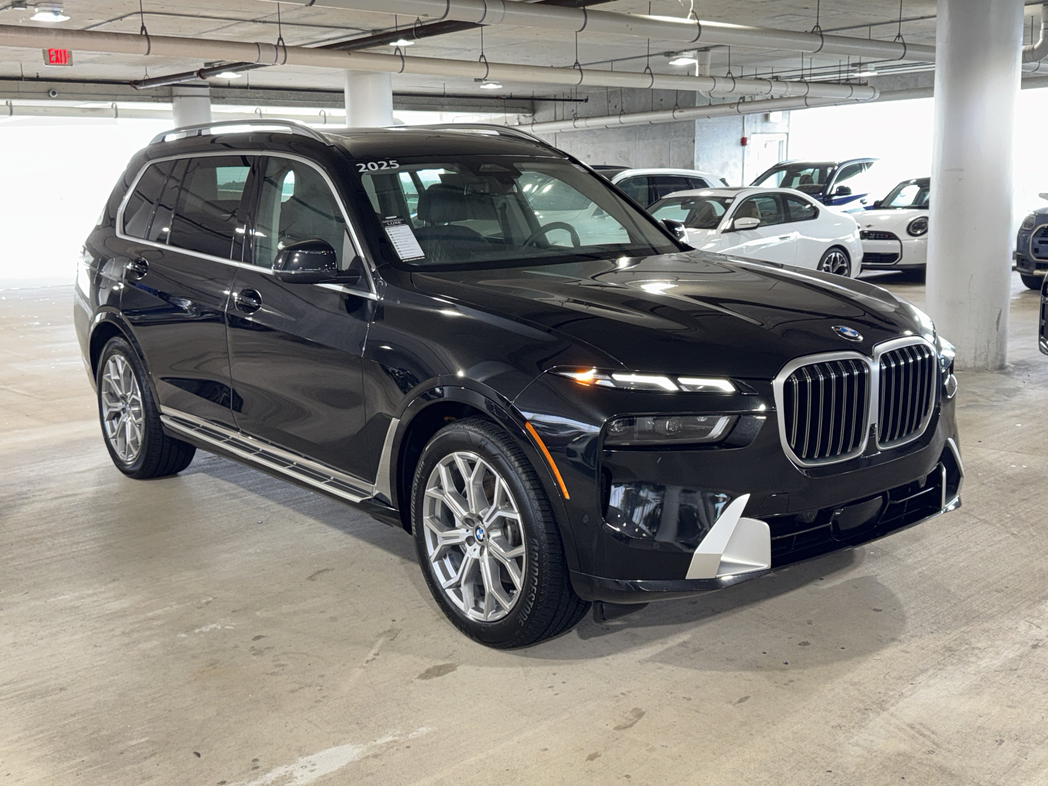 Used 2025 BMW X7 xDrive40i AWD/4WD image 2
