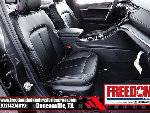 New 2025 Jeep Grand Cherokee L Limited image 16