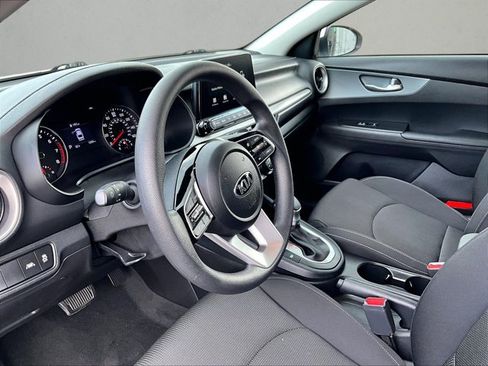 Used 2021 Kia Forte LXS FWD image 14