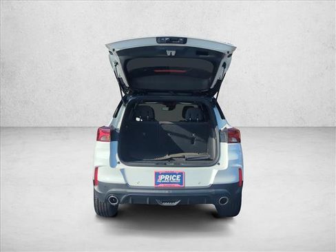 Used 2021 Chevrolet TrailBlazer RS w/ Technology Package image 6