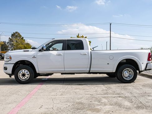 Used 2022 RAM 3500 Laramie image 11