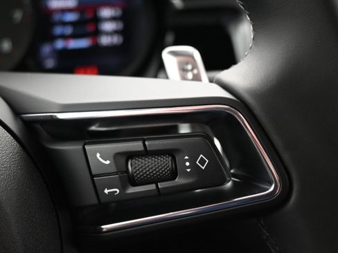 Certified 2025 Porsche Macan image 22