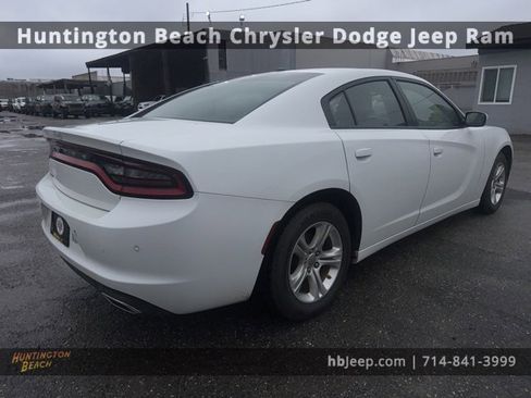 Used 2022 Dodge Charger SXT image 5