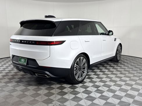 New 2026 Land Rover Range Rover Sport SE AWD/4WD image 9