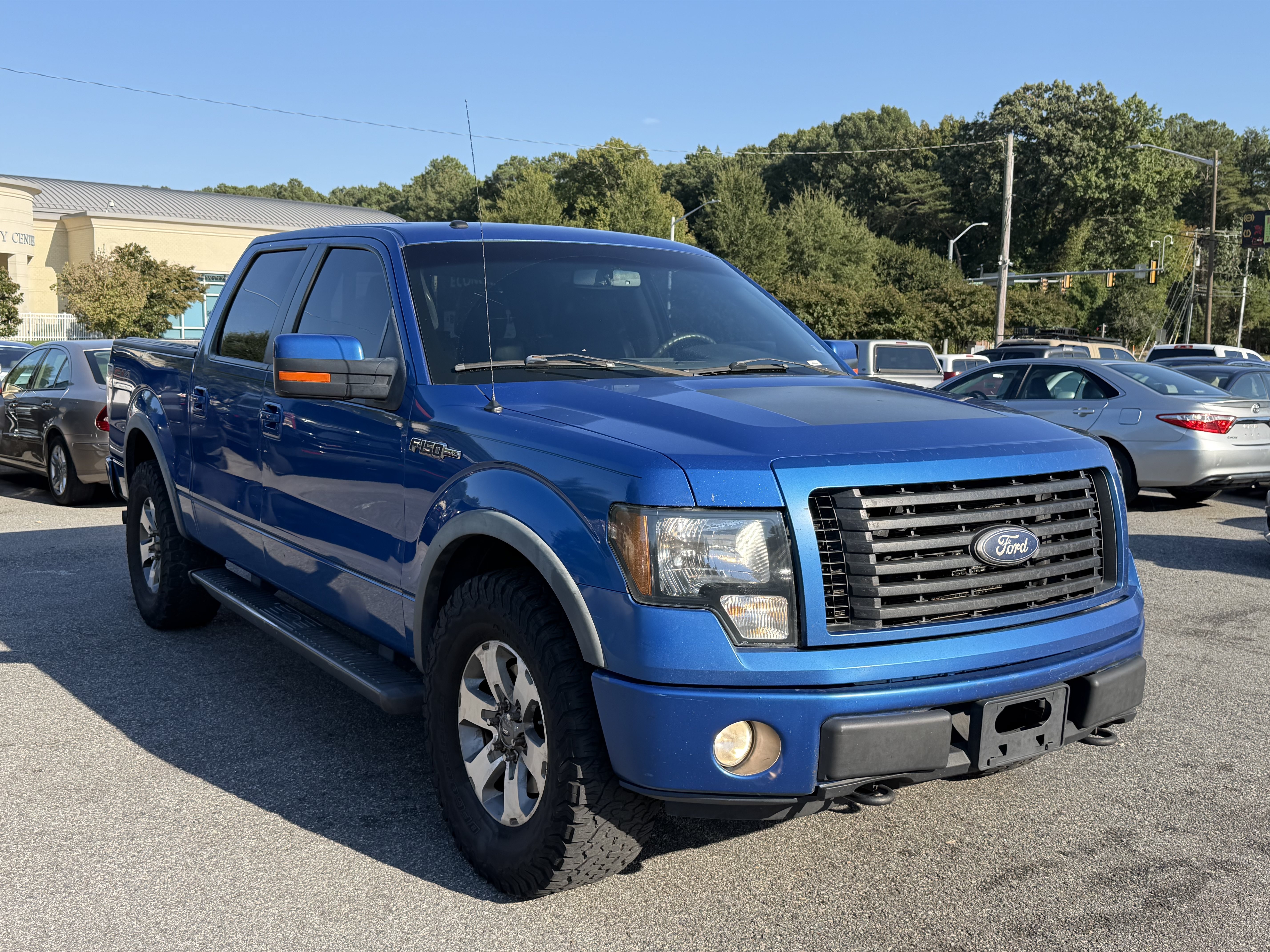 Used 2011 Ford F150 FX4 w/ FX Luxury Pkg AWD/4WD image 4