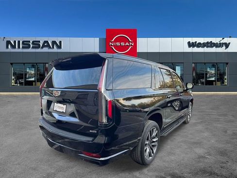 Used 2023 Cadillac Escalade ESV Sport w/ Touring Package image 6