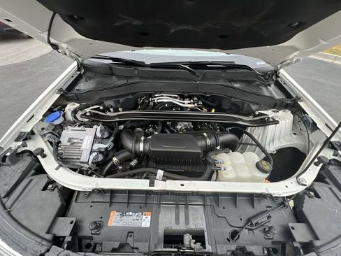 Used 2023 Ford Explorer King Ranch w/ Technology Package image 30