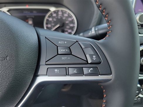 New 2025 Nissan Sentra SR image 6