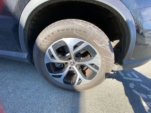 Certified 2025 Mercedes-Benz GLC 350e 4MATIC image 22