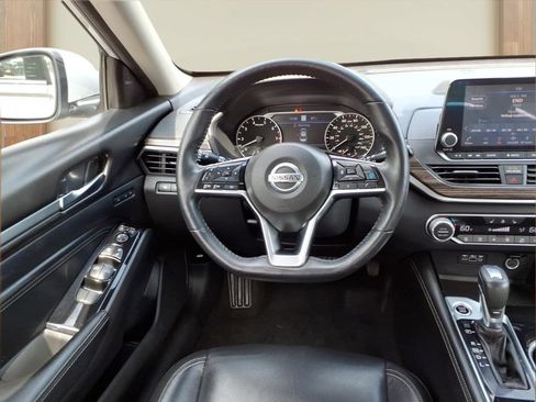 Used 2020 Nissan Altima 2.5 Platinum AWD/4WD image 21